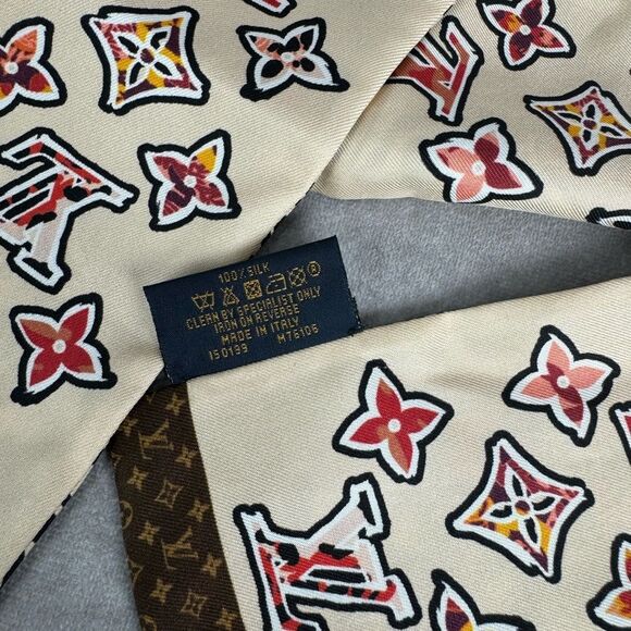 Louis Vuitton Studded Silk Animal Twilly Bandeau - Picture 14 of 15